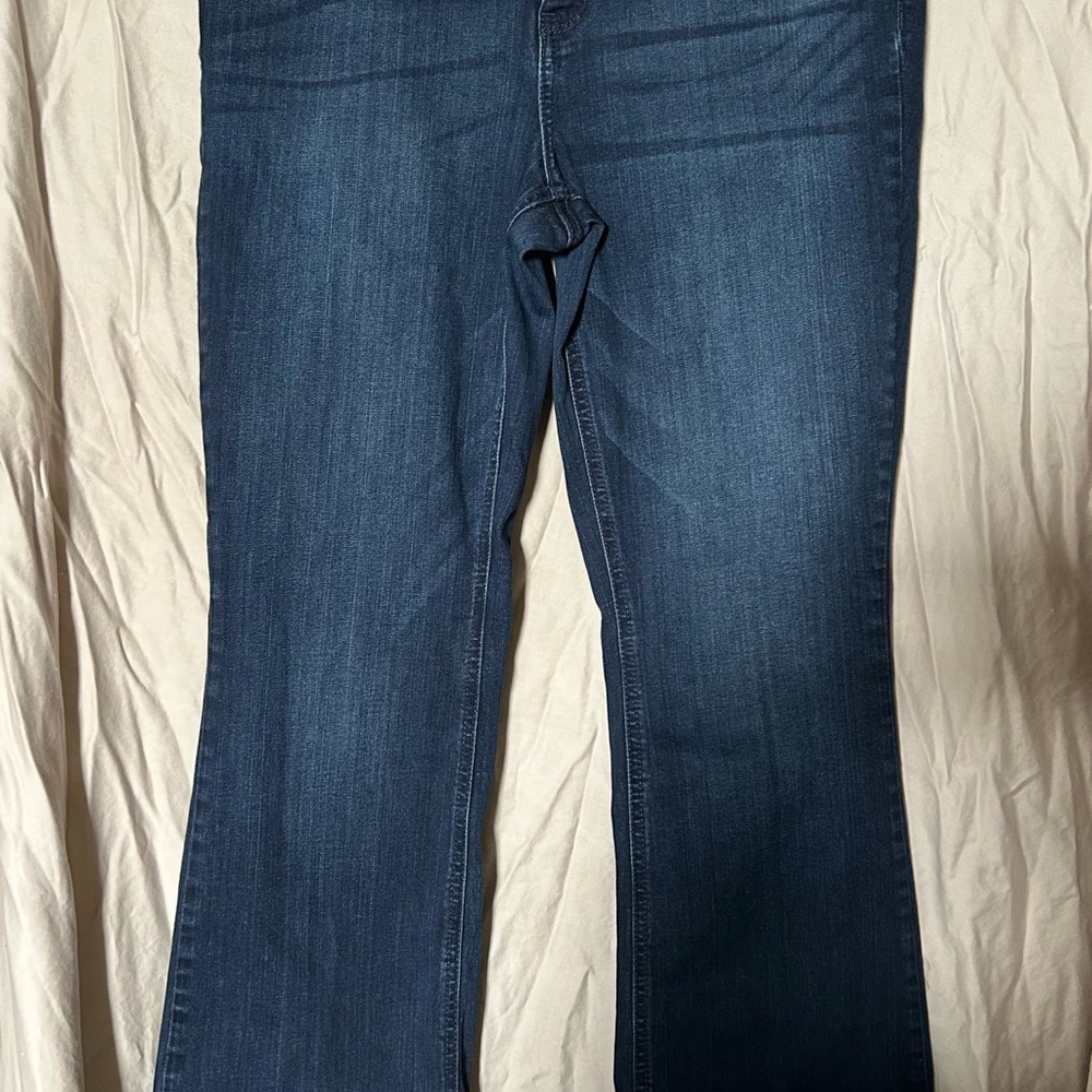 Eunina mid rise bootcut jeans size 13